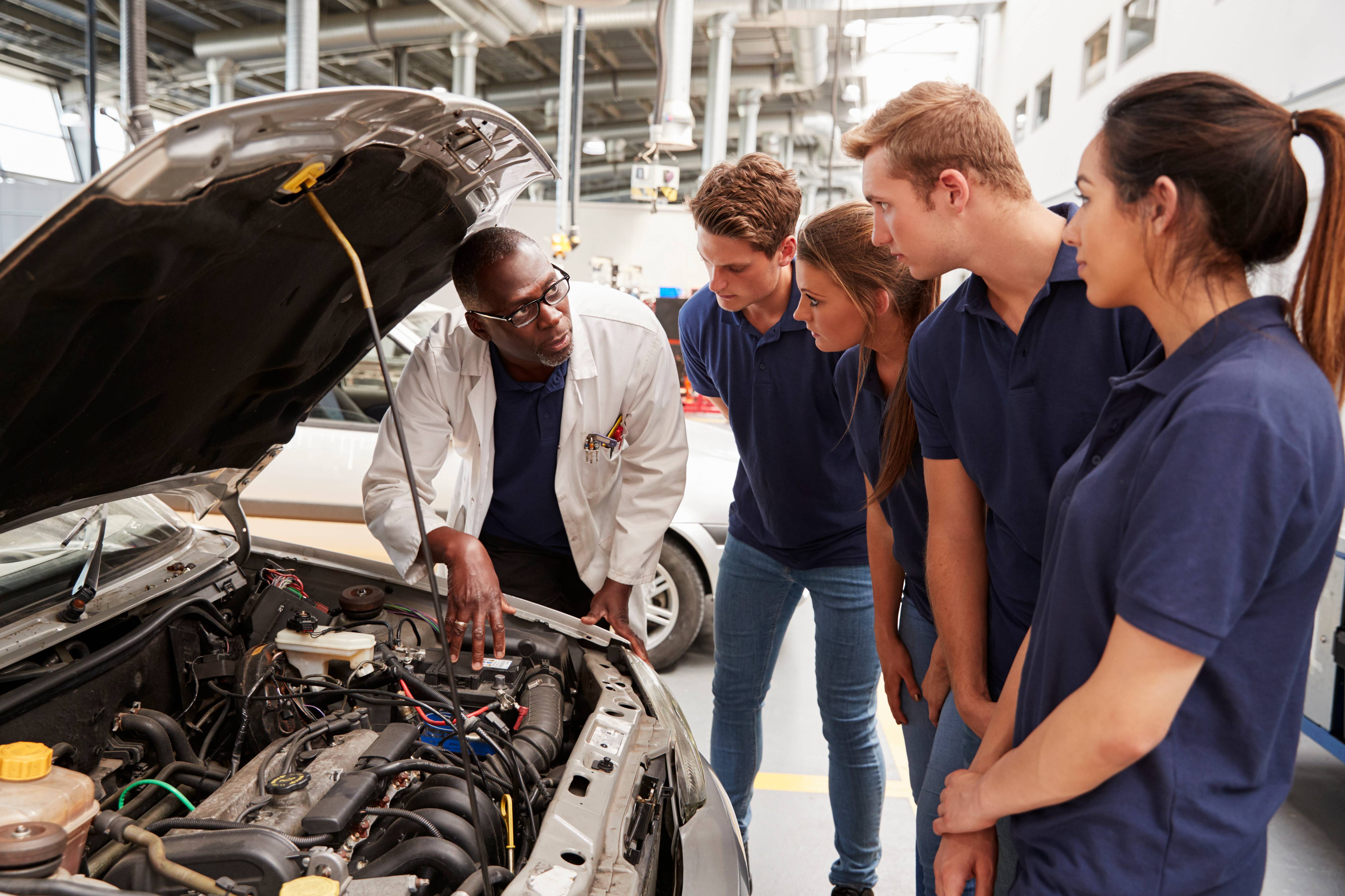 O futuro das oficinas de reparação automotiva - Proauto Sistema - Gestão de  oficina