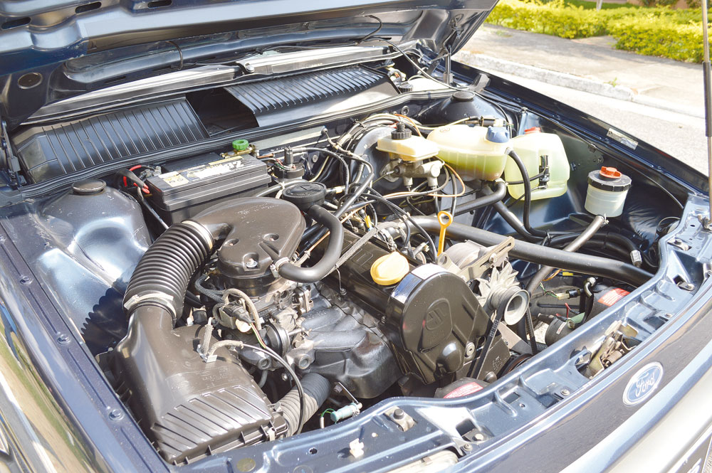 Versátil motor AP 2000 alimentado a etanol e carburado fazia o sedã executivo ir a mais de 170 km/h 