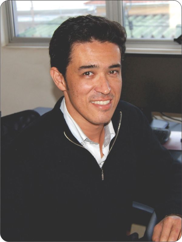 Eduardo Oliveira, proprietário do Centro Automotivo Nipo Brasileiro